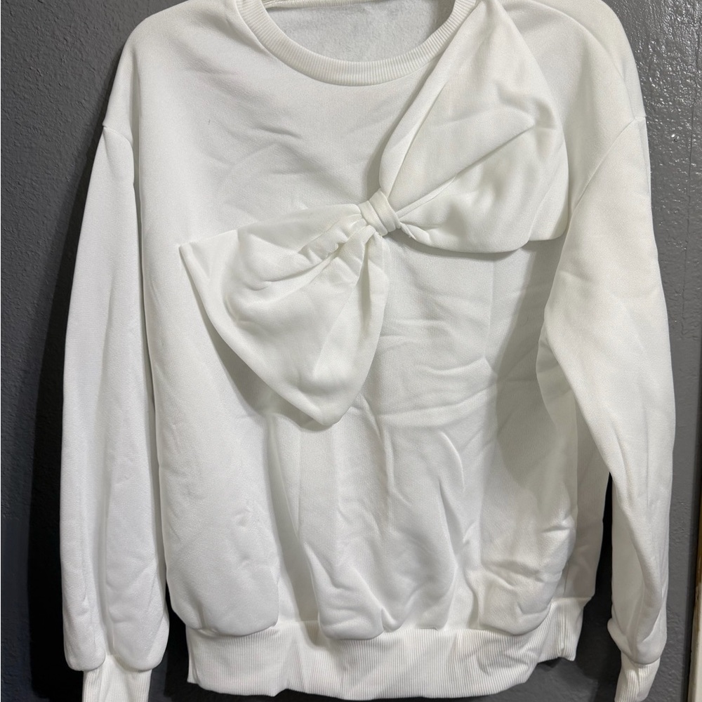 SHEIN White Bow Detail Blouse